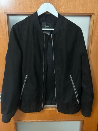 Chaqueta bomber Pull&Bear negra