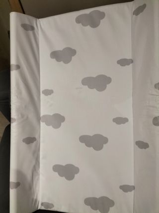 Cambiador bebé nubes