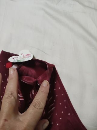 Guantes color vino pintados a mano