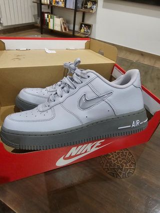 Nike Air Force 1 Gris Talla 39