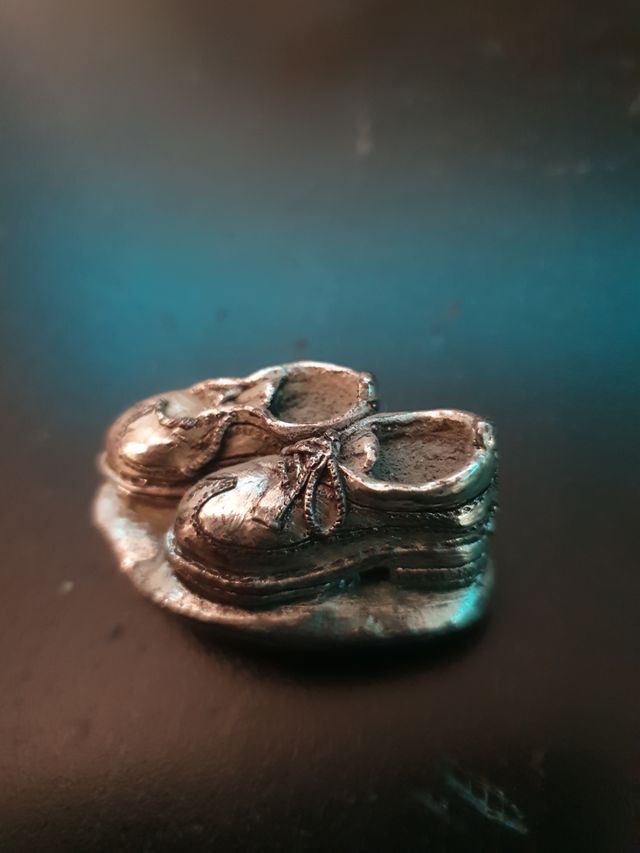 Spilla con oggetto 2 scarpe