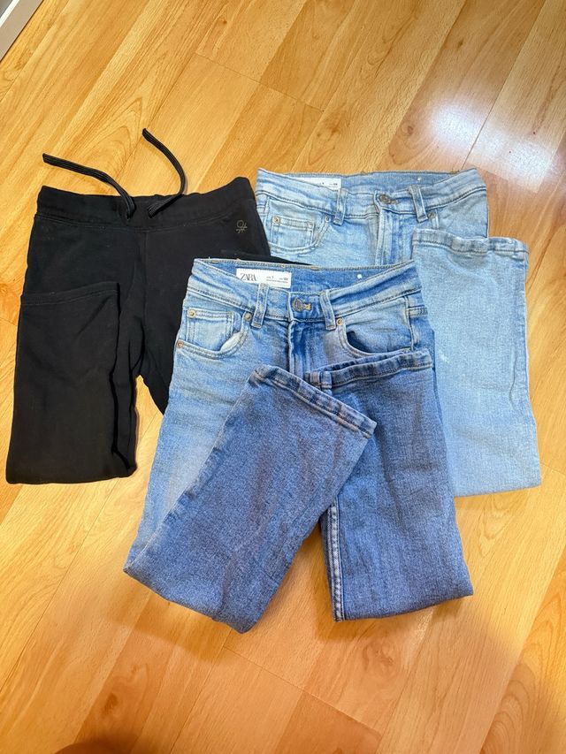 Pantalones vaqueros y negros niña