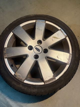Llanta Ford Focus 17 pulgadas