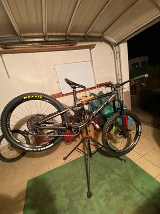 Bicicleta MTB Trek Remedy 8