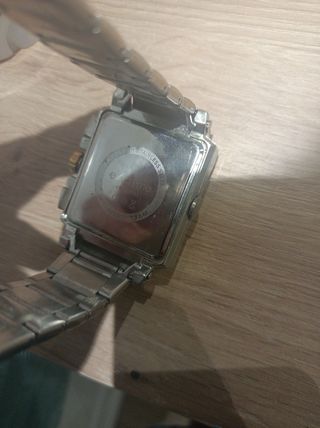 Reloj  Dorado y Plateado