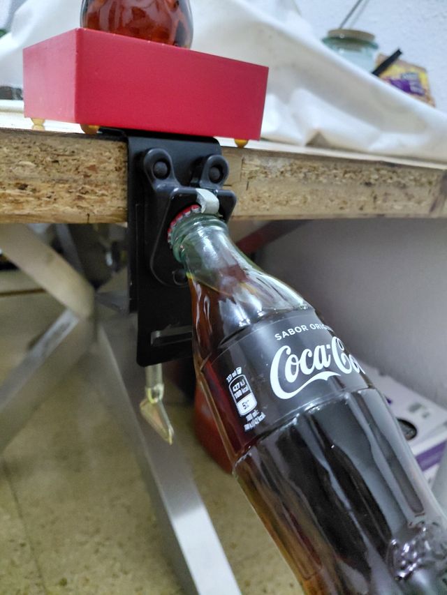 Apribottiglie per bar