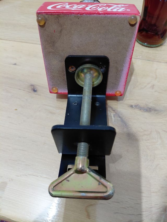 Apribottiglie per bar