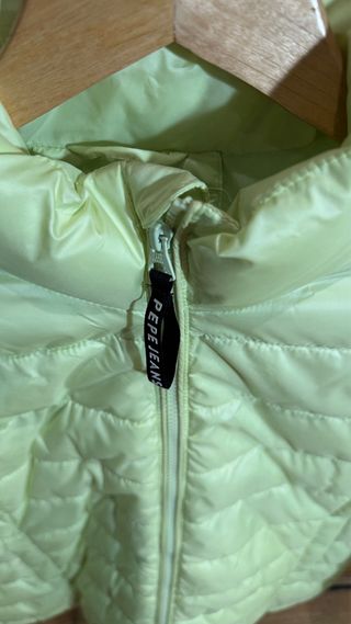 Chaqueta Pepe Jeans acolchada amarilla Talla S