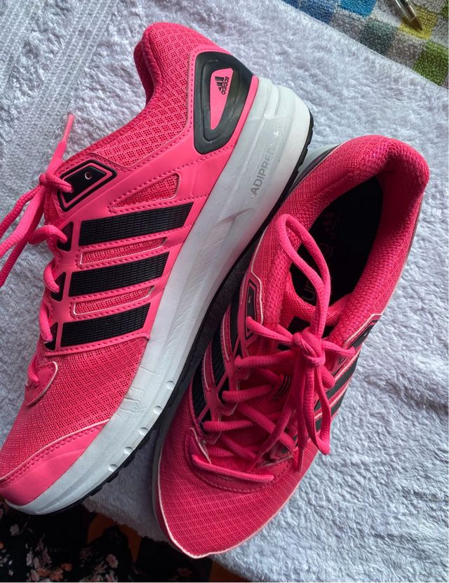 Tenis Adidas Mujer Rosa y Negro