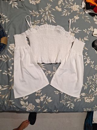 Blusa blanca manga acampanada