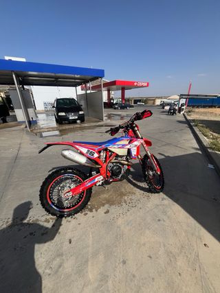 Moto enduro Beta 350 RR Racing Factory