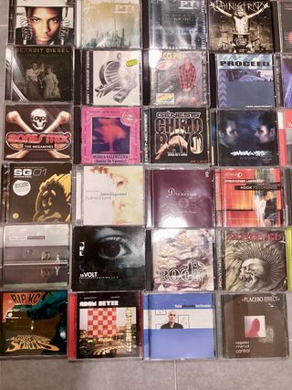 Lote 2 CDs Música Electrónica y Variada
