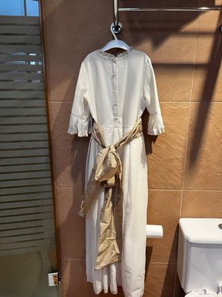 Vestido de Comunión Blanco  Talla 12 (es grande)