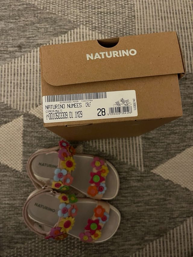 Sandalias niña piel flores