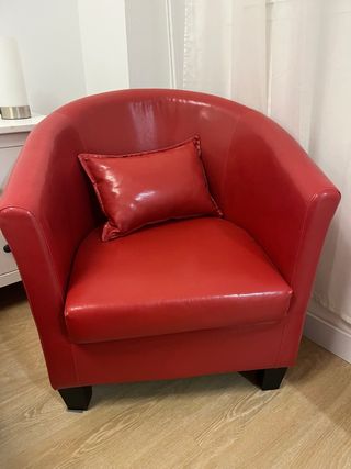 Sillón individual rojo de piel