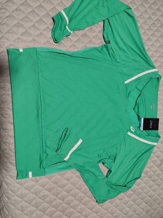 Camiseta Asics verde mujer talla M con etiqueta
