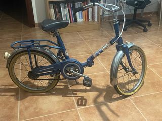 Bicicleta BH plegable azul