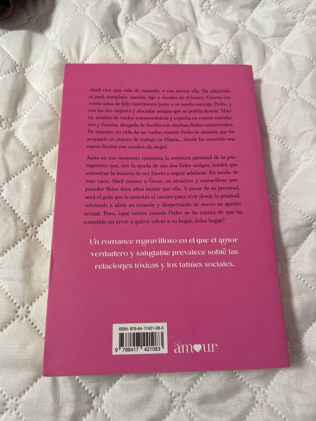 Abril descubre el mar y los helados de fresa (S...