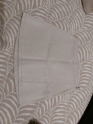 Falda efecto piel Zara Talla XS