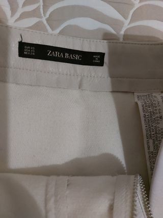 Falda efecto piel Zara Talla XS