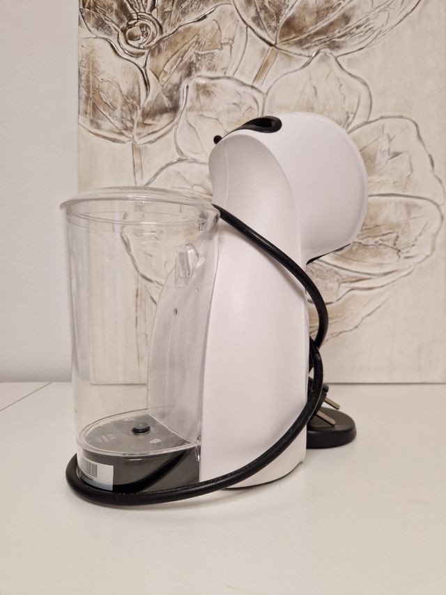 Cafetera Dolce Gusto Blanca