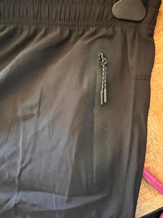 Pantalones cortos deportivos negros