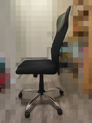 Silla de escritorio ergonómica de alta calidad.