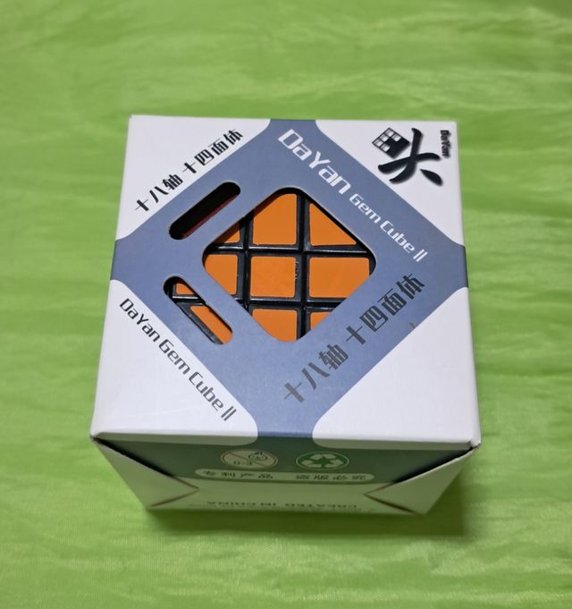 Cubo Dayan Gem Cube II 14 caras