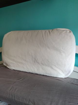 Cojín para cabecero blanco