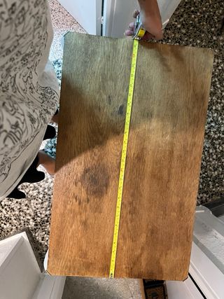 Mesa auxiliar madera.