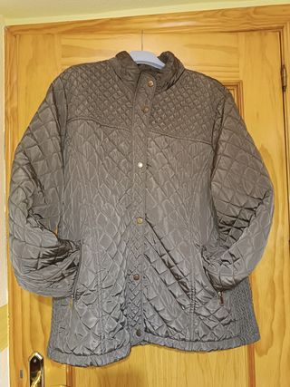 Chaqueta acolchada mujer marrón