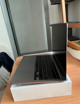 MacBook Pro 13 M2 2022 10 núcleos SSD