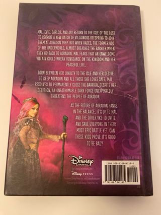 2 libros de aventuras en español + descendants