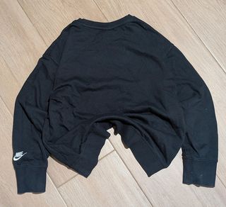 Sudadera Nike Crop Top Floral Negra Talla S
