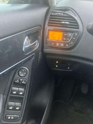 Citroen Grand C4 Picasso 2010