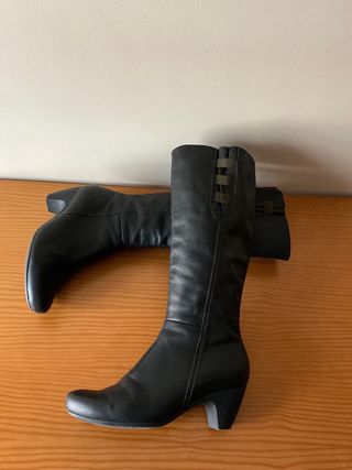 Botas de piel Wonders Talla 37 Negras