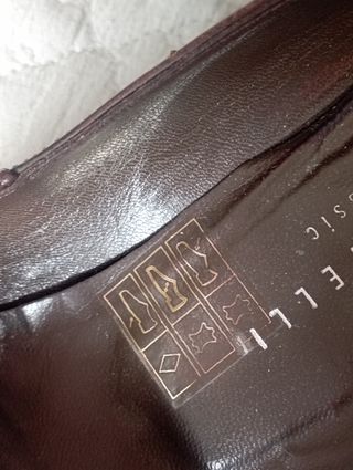 Zapatos de piel Martinelli marrones