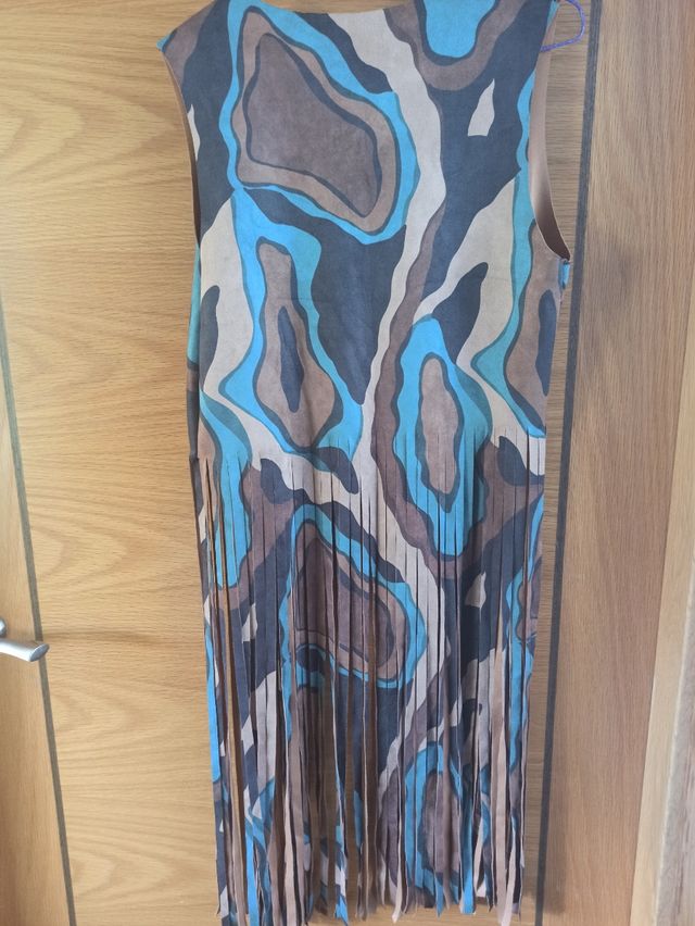 Chaleco flecos antelina T. Única hasta 40 justo