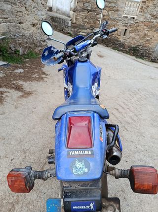 Yamaha DT 125