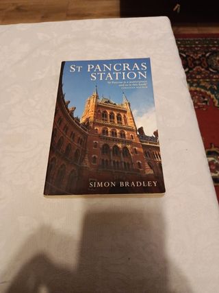 St Pancras Station (Wonders of the World)