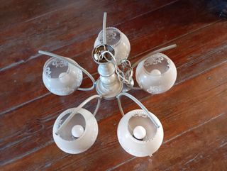 Lámpara colgante de cristal y metal