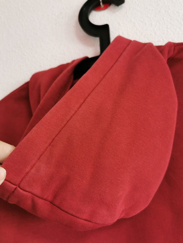 Sudadera Puma de niño talla 13-14 años.