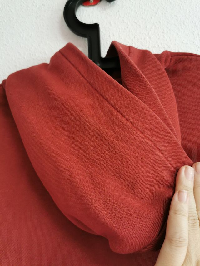 Sudadera Puma de niño talla 13-14 años.