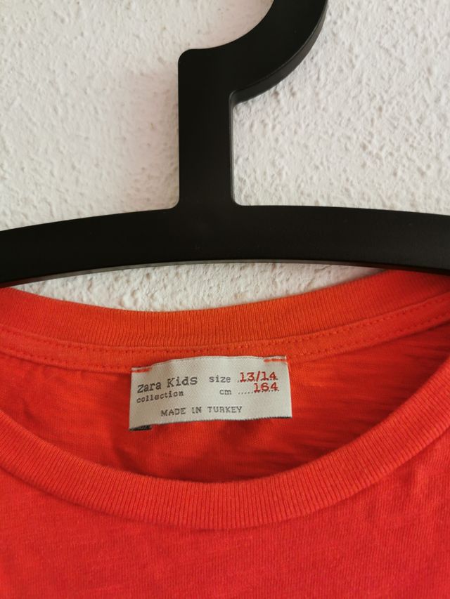 Camiseta Zara Niño Talla 13-14 años.