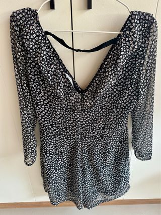 Mono Zara floral negro.