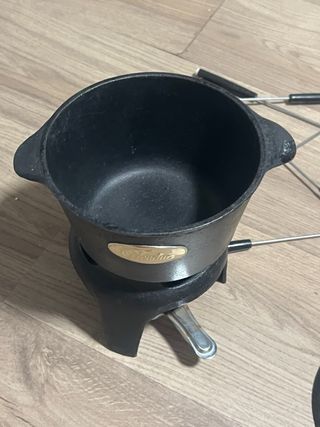 Olla de campo con accesorios