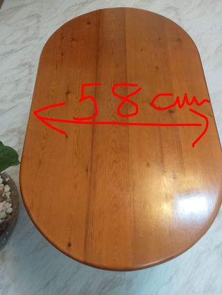 Mesa auxiliar de madera