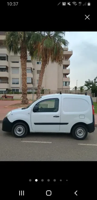 Renault kangoo compact 2013