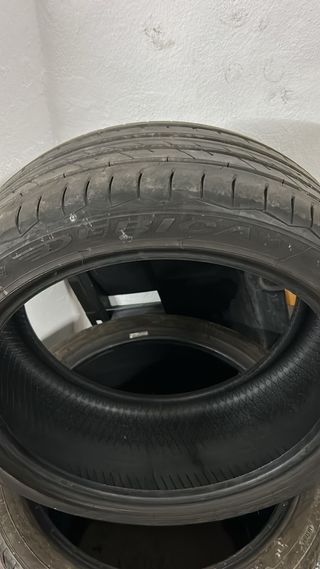 Neumáticos 235/40/18