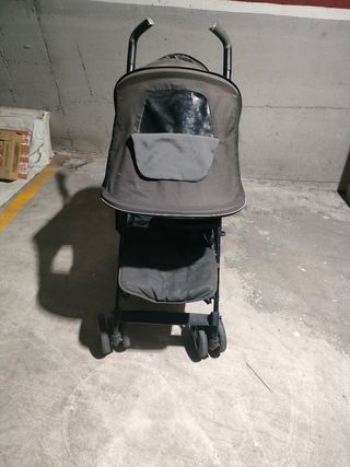 Silla de paseo Silver Cross negra